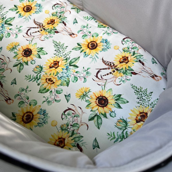 Bassinet liner made for Uppababy Vista, Bugaboo, Redsbaby, Nuna prams and more. Floral, skulls