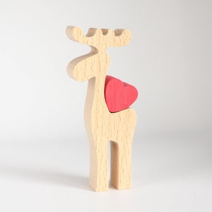 Little Mother's day Moose, Wooden Moose figure with Personalised Love Heart, Mother's Day gift for mum, Pick me up gift, Thinking of you image 2
