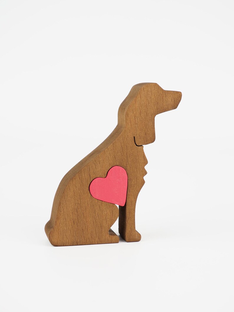 Personalised Cocker Spaniel Wooden Statue, Engraved love heart ornament for dog lover, pet parent gifts image 3