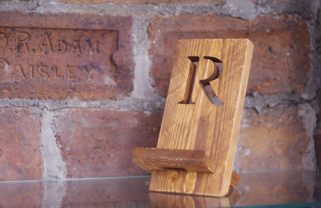 Support de Téléphone Personnalisé, Station d'accueil Iphone en Bois, Accessoires Bureau Bois Récupér