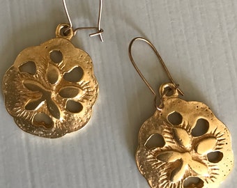 SUNNY SAND DOLLARS Signed "Sea Life" Dangle Earrings ~ Rare Vintage Sarah Coventry New Old Stock ~ Mat-&-Shiny Gold Plated ~ Ear Wire Choice