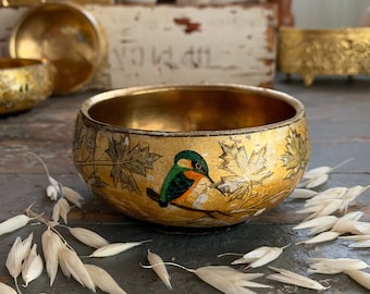 ANTIQUE KASHMIRI BOWL/Early 20th Century Fine Indian Kashmiri Brass Lined Hand-Painted Bird Lacquered Paper Mache Bowl/2"Tall/4.25"Diameter