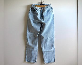 Vintage Bill Blass Mom Jeans, Light Wash Denim, High Waist Size 8