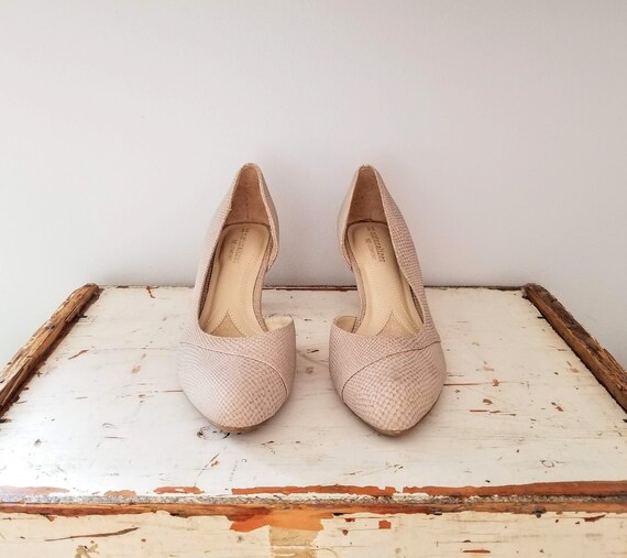 naturalizer snakeskin pumps