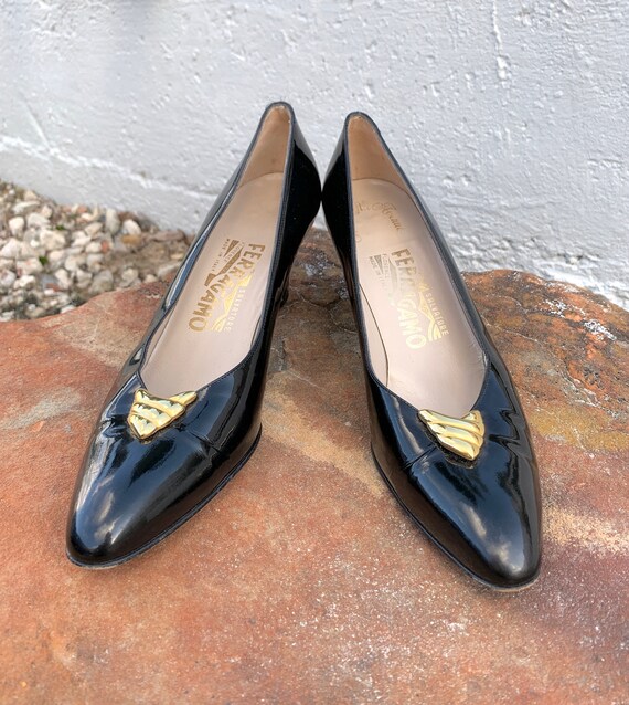80's FERRAGAMO BLACK HEELS/Vtg Salvatore Ferragamo