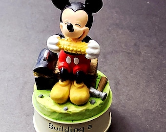 Lenox Disney Mickey Mouse Thimble – “Building a Building” 1933 – Movie Star Mickey Collection Vintage Figurine
