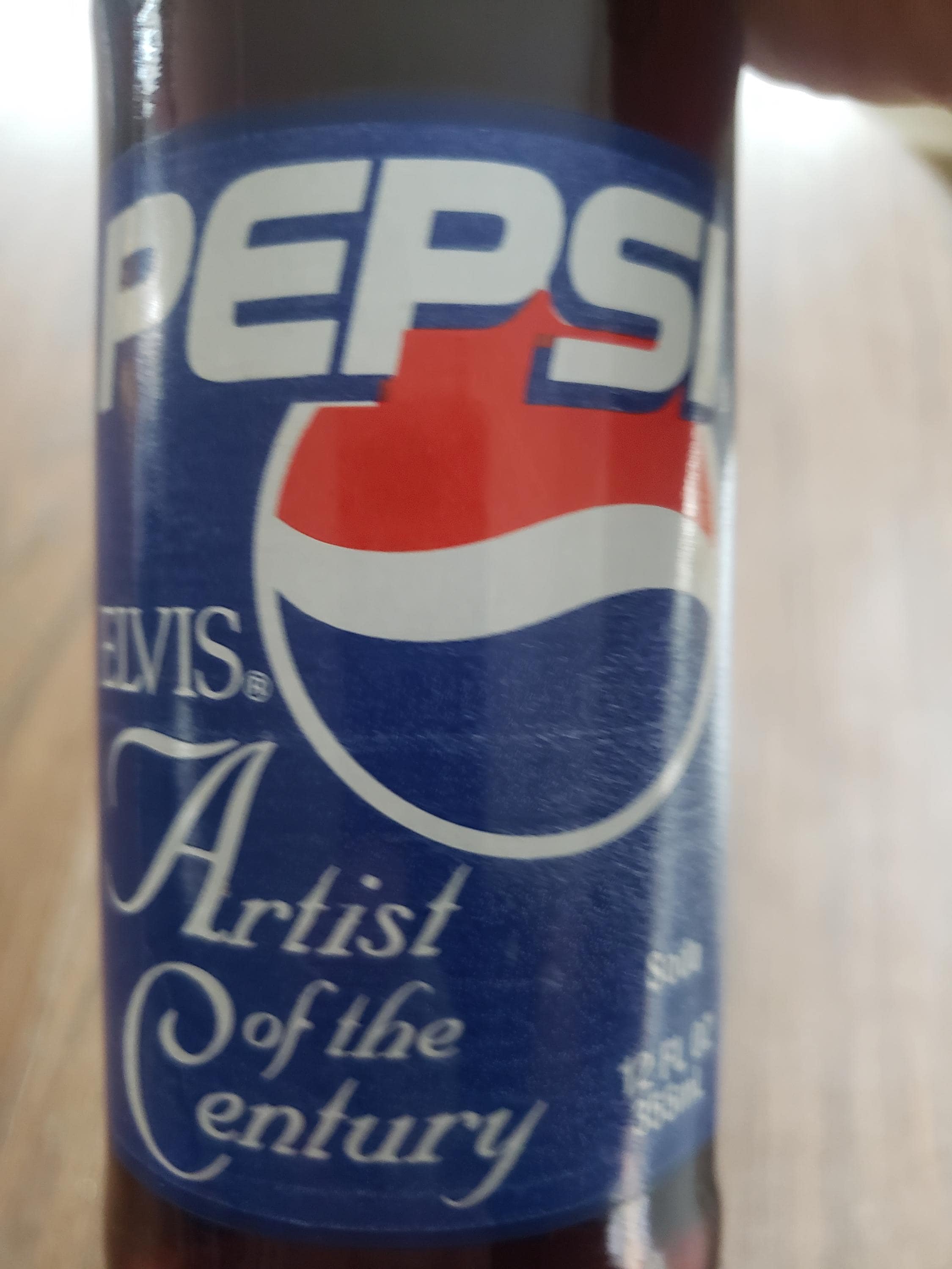 Elvis Presley Pepsi Bottle Unopened 2000 – Vintage Artist of the