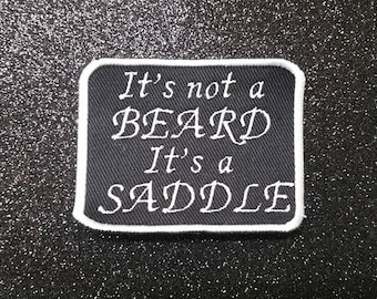 Bart Sattel Patch lustige bestickte Herren Abzeichen Biker Bart Männlich Holzfäller Viking Macho sexuelle Inuendo Humor