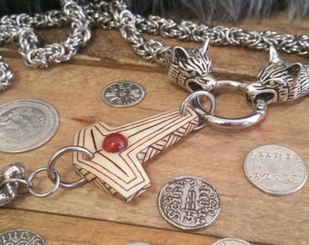 Zauberer Mjolnir Totem Anhänger - Hand geschnitzt Knochen mit Karneol-Inlay und traditionelle nordische heidnischen Muster. Thors Hammer Asatru Heiden