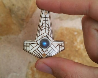 Zwerge Mjolnir Totem Anhänger - Hand geschnitzt Knochen mit Labradorit Inlay. Norse Pagan Thor es Hammer Asatru Heathen Shamanism svartalfheim