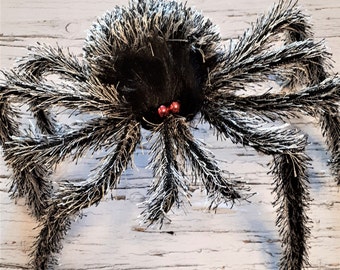 Wreath 4f branched hairy conifer