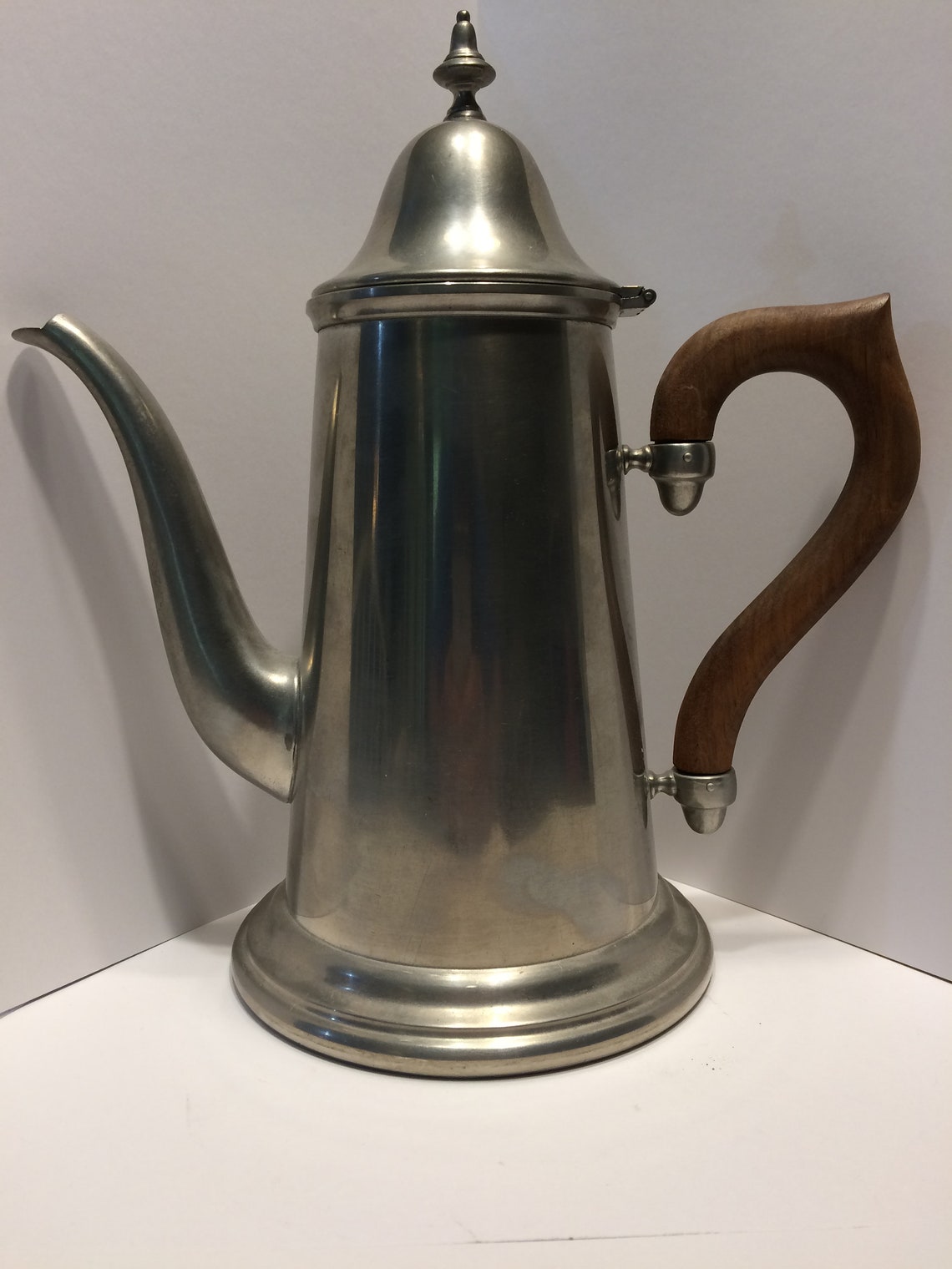 Vintage 10 1/4 Old Newbury Pewter Coffee Pot Wooden Handle Etsy