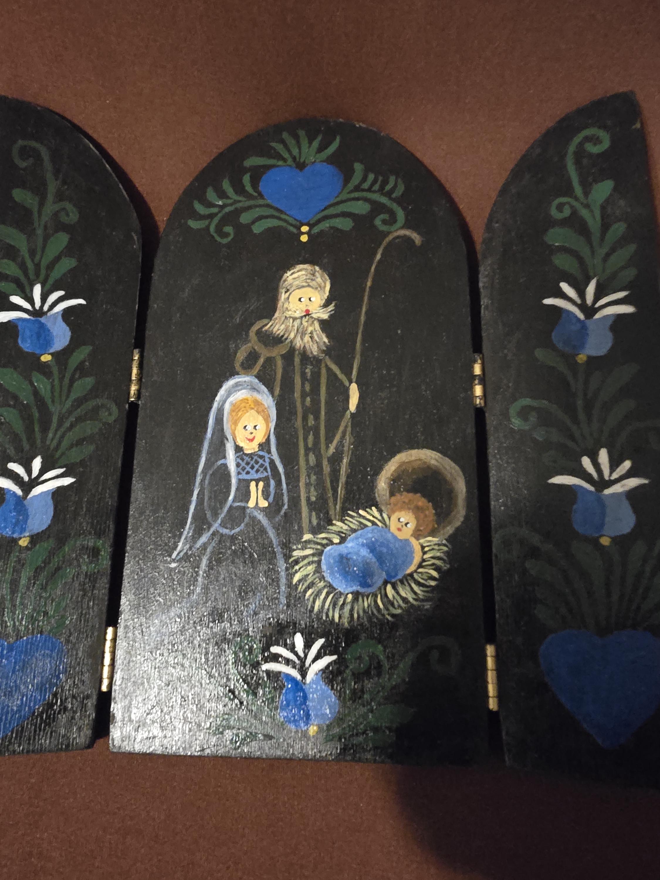 Christmas Wood Tri Fold Hand Painted Nativity Scene Vintage - Etsy