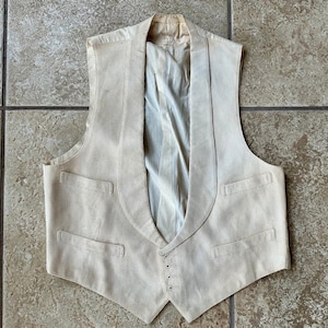 Early 1900s Cream Silk Cotton Shawl Collar Formal Waistcoat | Extra Small | Buckle-Back