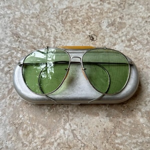 1940er Jahre Bausch & Lomb AN-6531 Pilotenbrille mit Original Etui | Hergestellt in USA WWII World War 2