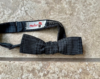 1960s ROOSTER Dark Blue Plaid Cotton Bow Tie | LORD & TAYLOR Ivy League Trad
