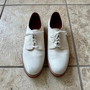 Vintage WALK-OVER White Nubuck Bucks | Size 9.5 | Made in USA Ivy  