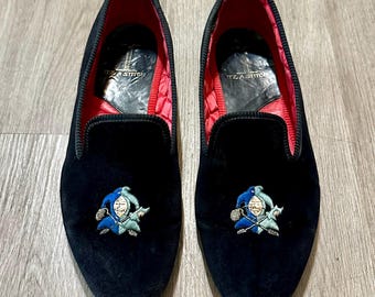 Pantofole da sera vintage ITZ A STITCH in velluto nero / Taglia 9 1/2 / Stemma Jester Bullion