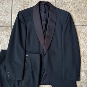 1970s Black Worsted Wool Shawl Collar Tuxedo | 39 40 Regular | Custom-Made 1 Button Ivy League Trad