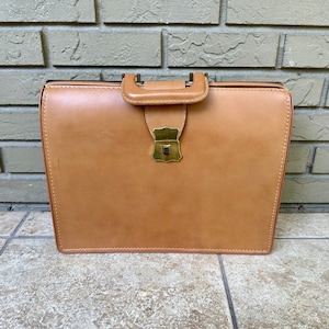 Porte-documents vintage en cuir marron clair | LEATHERCRAFT INC Ivy League Trad