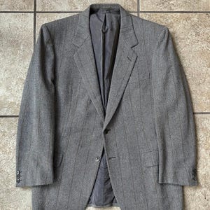 Vintage BRIONI Gray Windowpane Plaid Wool Cashmere Sport Coat | 40 41 Regular | Neapolitan Trad