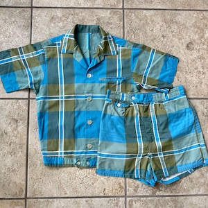 Blauwgroene geruite katoenen cabana-set jaren 60 met overhemd en zwembroek | Klein | Tropische zomerbadkleding Ivy League