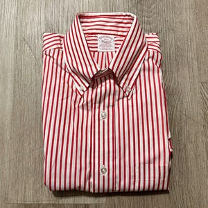 デッドストック ブルックスブラザーズ 赤と白のストライプ ピンポイント オックスフォード 半袖ボタンダウンシャツ | 15.5 | 新品