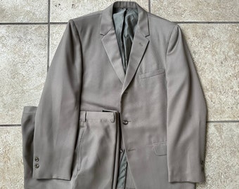 Deadstock 1960s Taupe Cavalry Twill Sack Suit | 39 40 Regular | 3 Button Ivy League Trad