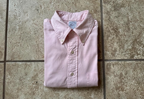 Vintage BROOKS BROTHERS Pink Pinpoint Oxford Cloth Button Vintage BROOKS BROTHERS Pink Pinpoint Oxford Cloth Button