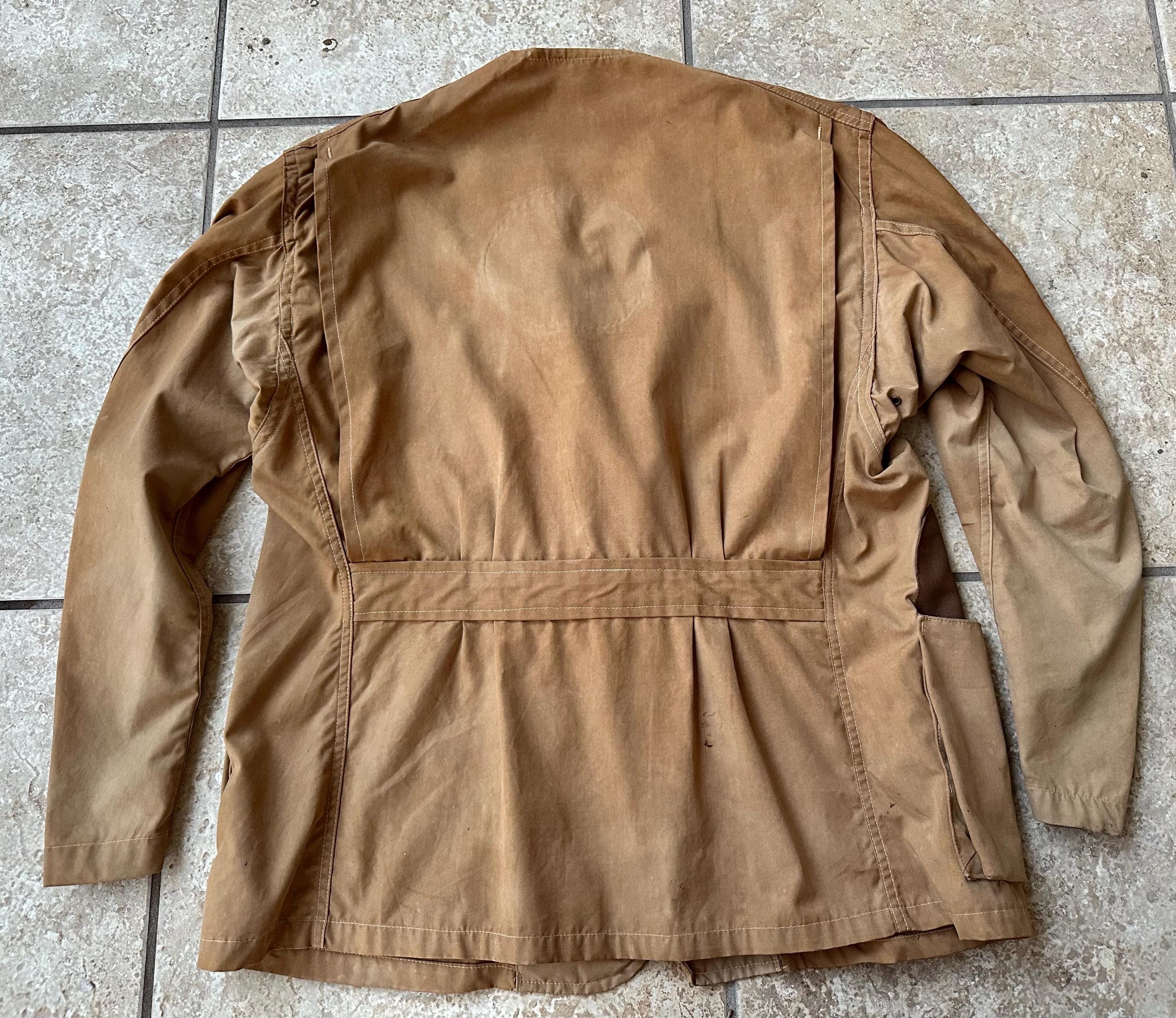 1940s Khaki Poplin Belted Back Hunting Jacket | Medium | FISHUNTEX