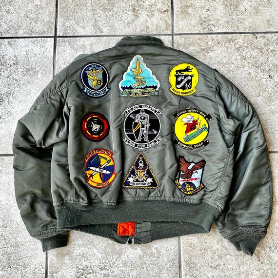☆未使用 Undefeated x Alpha Industries x Burton UAB バートン ☆未使用 Undefeated x Alpha Industries x Burton UAB バートン