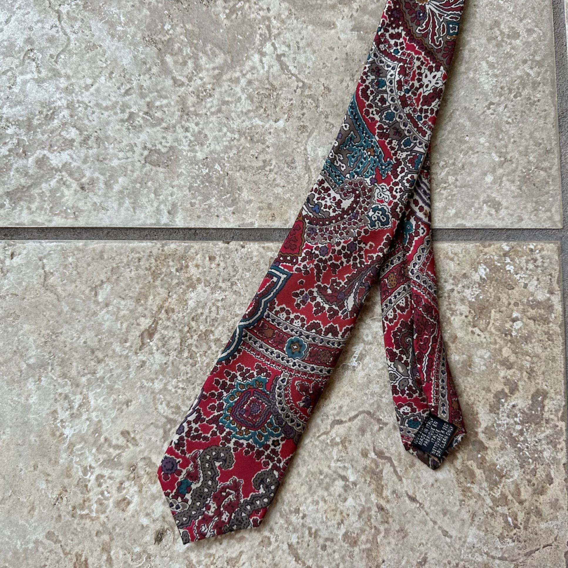 Vintage Red Paisley Silk Foulard Tie | LEONARD PIRELLI Made in