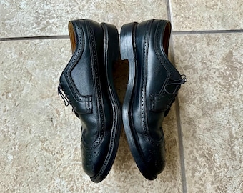 1960s FLORSHEIM Imperial Black Scotch Grain Leather Wingtips