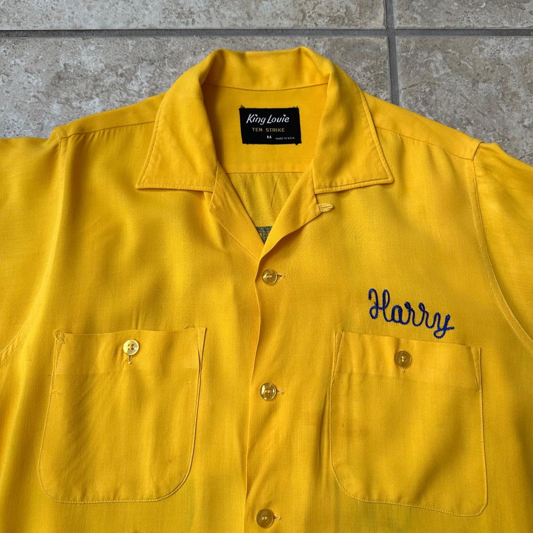 1960s Yellow Rayon Chainstitch Loop Collar Bowling Shirt