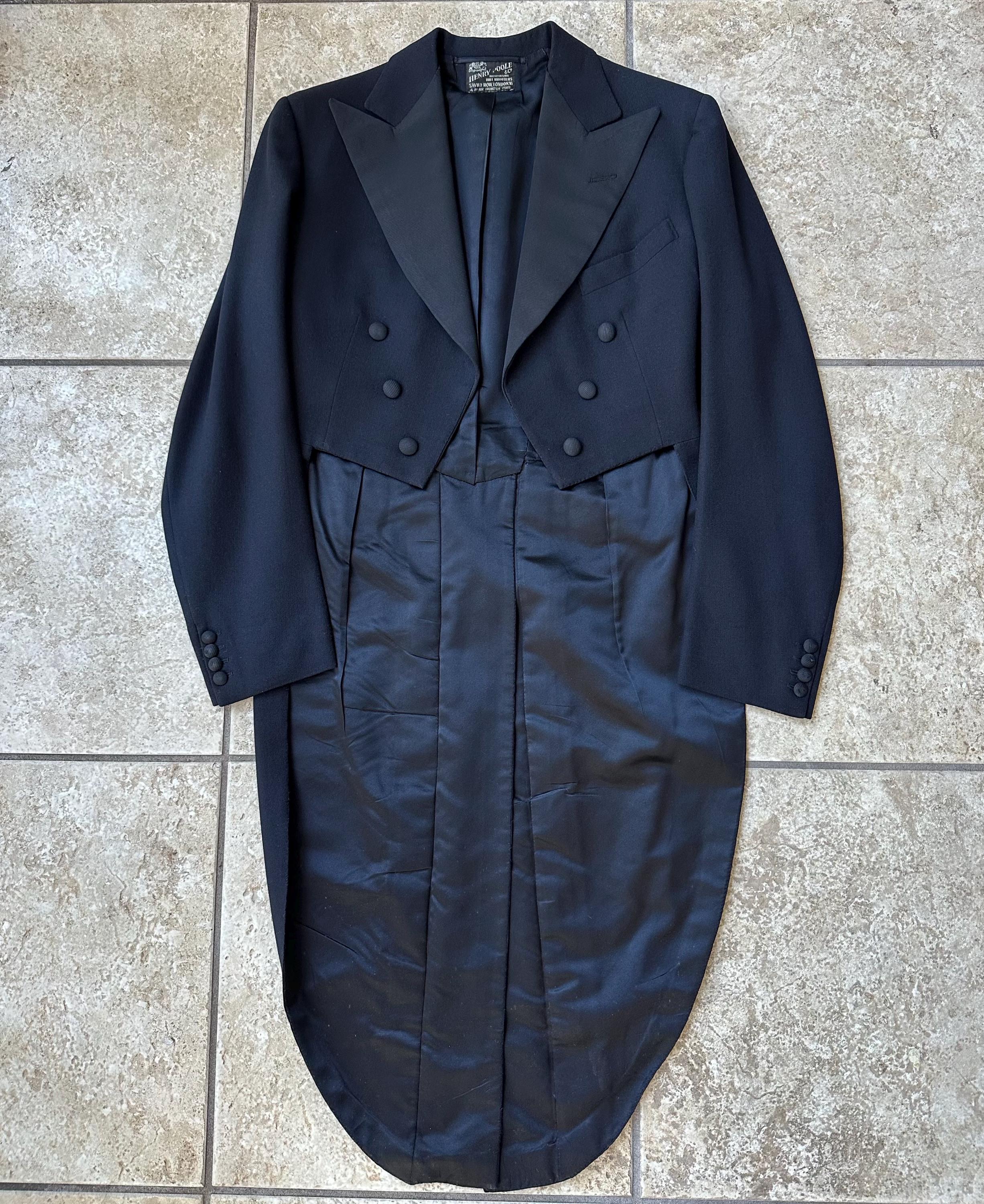 1930s HENRY POOLE Bespoke Black Flannel Tail Coat | 36 37 Long
