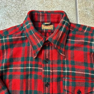 1940s MCGREGOR Red & Green Plaid Wool Button-Up Shirt | Medium | Side Gussets Ivy League Trad