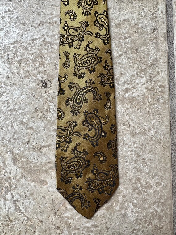 1960s MACYS Gold Brocade Silk Tie | Ivy League Tr… - image 2