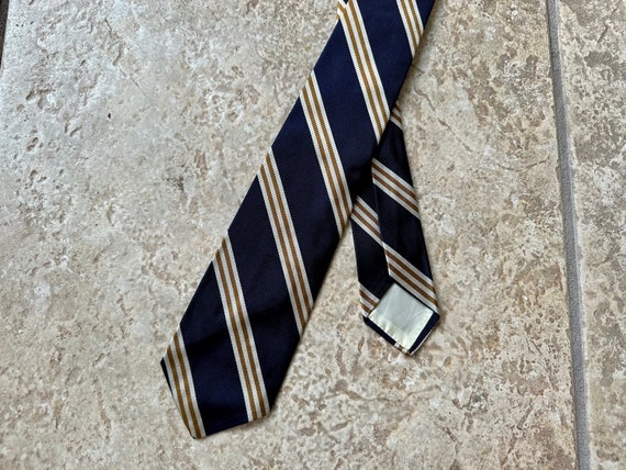 brooks brothers repp tie