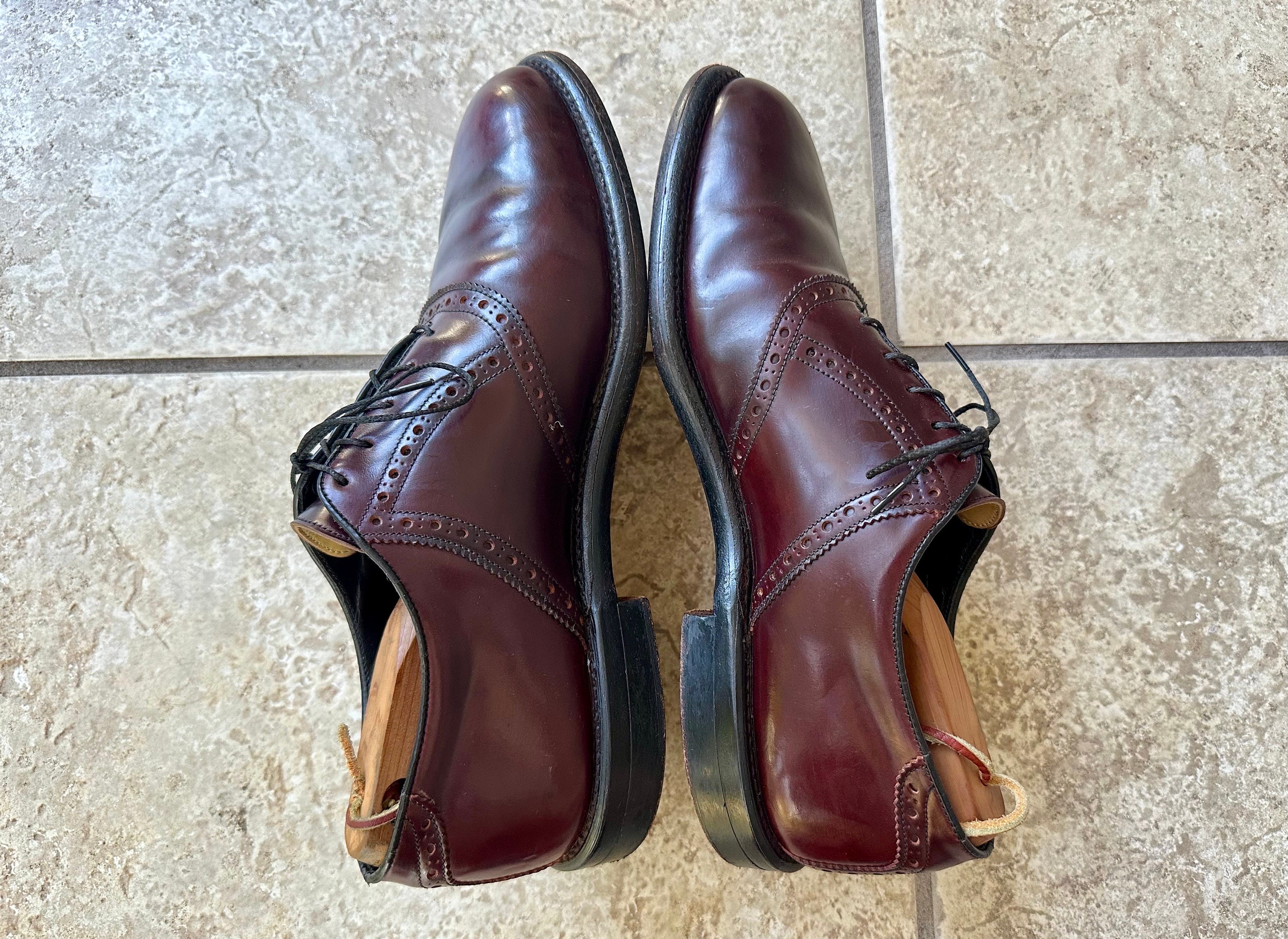 Vintage 1970s men\'s oxblood and black leather brogue saddle shoe oxfords vintage 50s 60s men main image 2