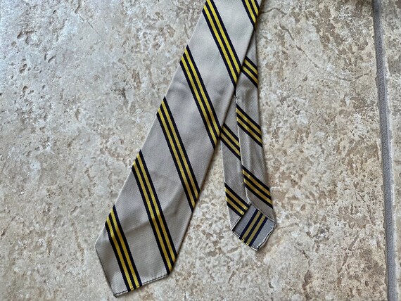 1970s BROOKS BROTHERS Silver & Yellow Regimental … - image 1