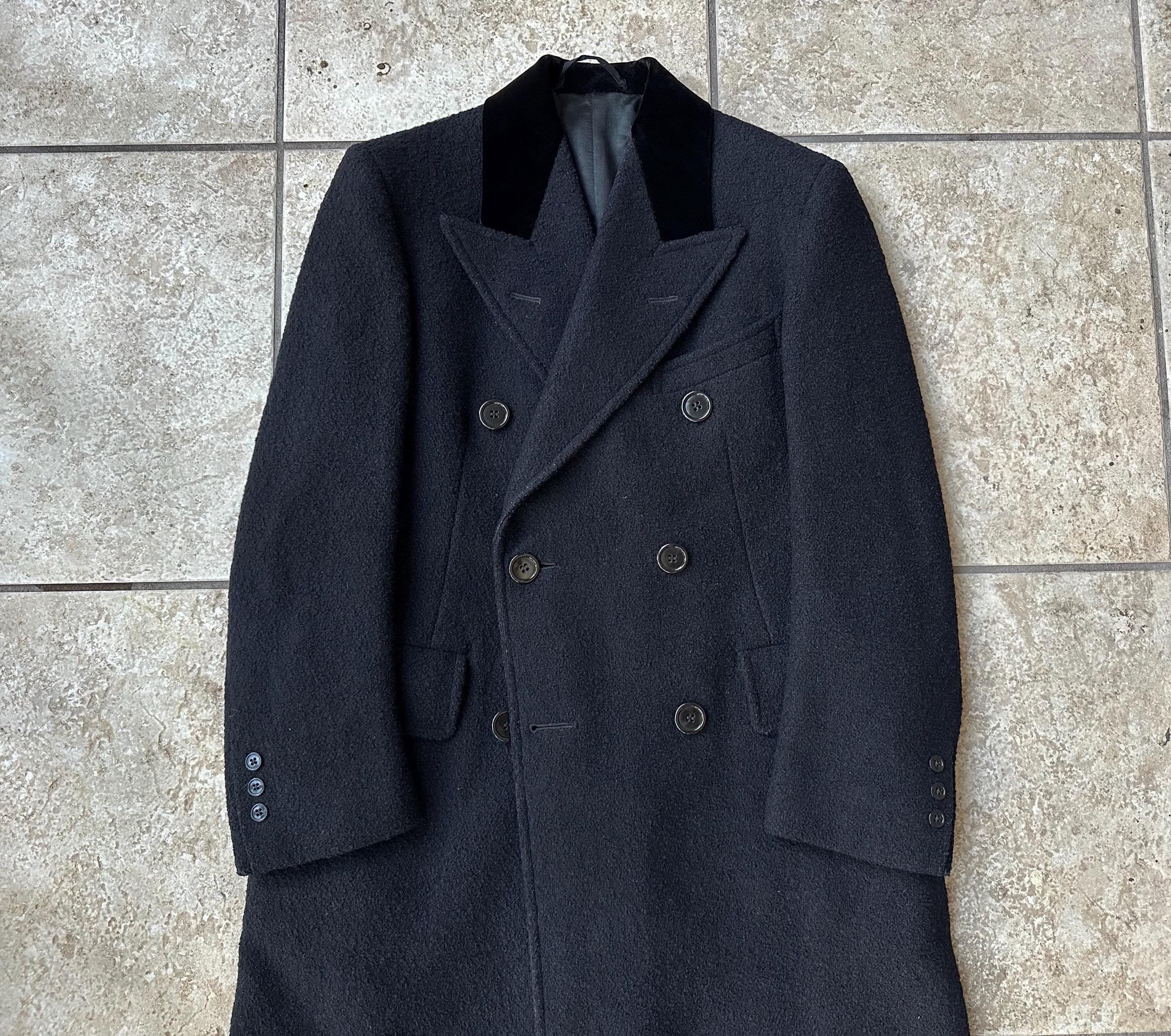 1930s Black Double Breasted Chesterfield Coat W/ Velvet Collar