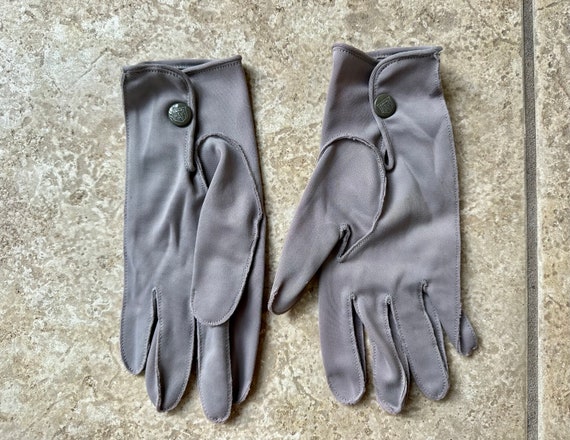 1950s Gray Nylon Unlined Gloves | Size 8.5 | DANI… - image 3