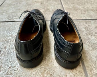 1960s FLORSHEIM Imperial Black Scotch Grain Leather Wingtips