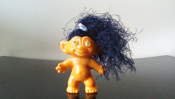 troll black hair