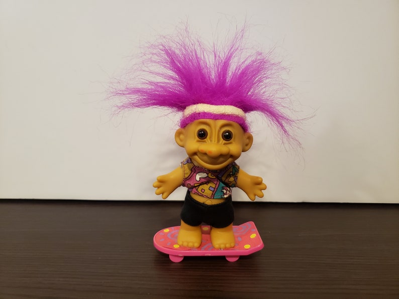 black treasure trolls