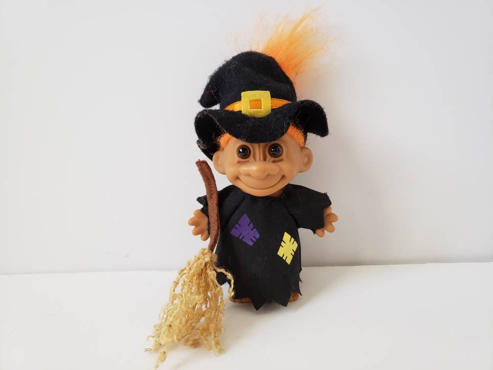 HALLOWEEN WITCH NEW IN ORIGINAL BAG 5" Russ Troll Doll 