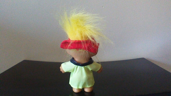 troll yellow hair