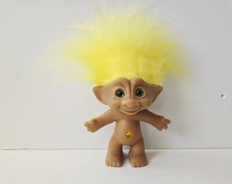 Vintage Treasure Troll Doll, Yellow Hair, Yellow Diamond Jewel, Green Eyes Wishstone 5&quot; Trolls, Ace Novelty