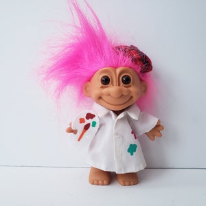 Vintage Russ Troll Doll Artist, Painter, Pink Hair Trolls 5"