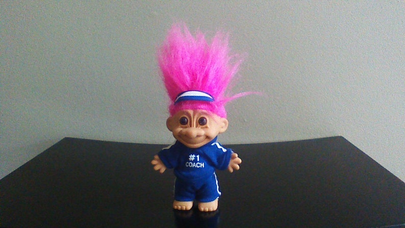 troll toy pink hair